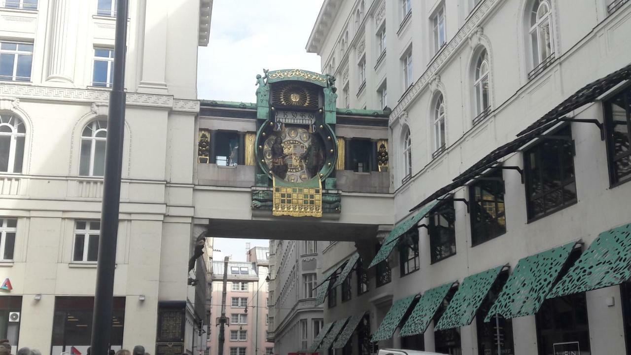 Apartment At St. Stephan
